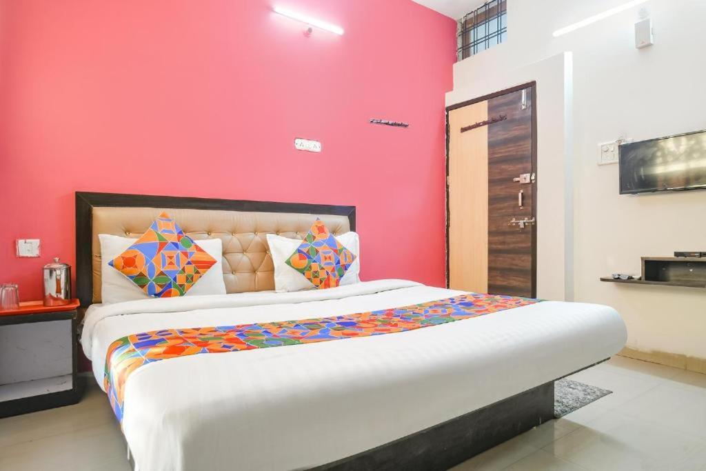 Hotel Royal Palace Indore Zewnętrze zdjęcie